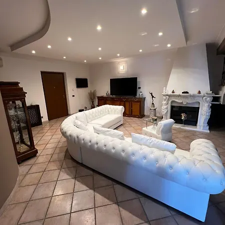 Appartement Marco Simone Home Marco Simone